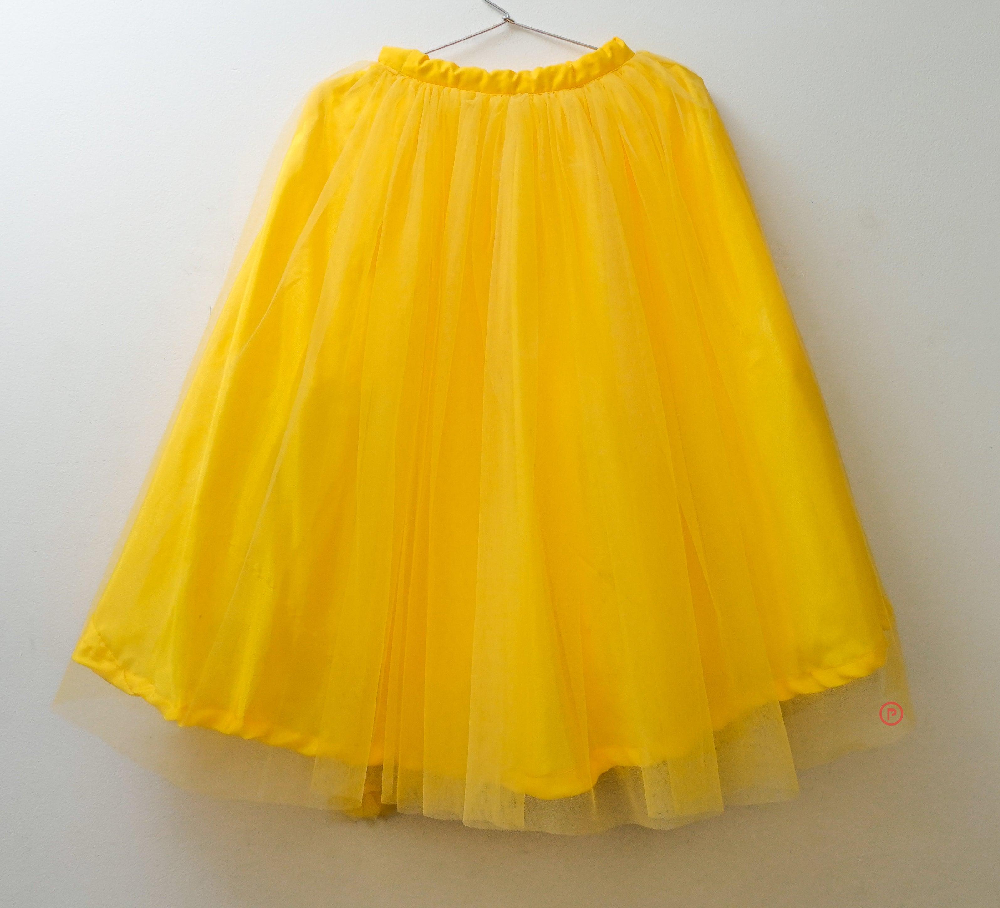 Yellow Embellished lehenga choli set - Picco Ricco 