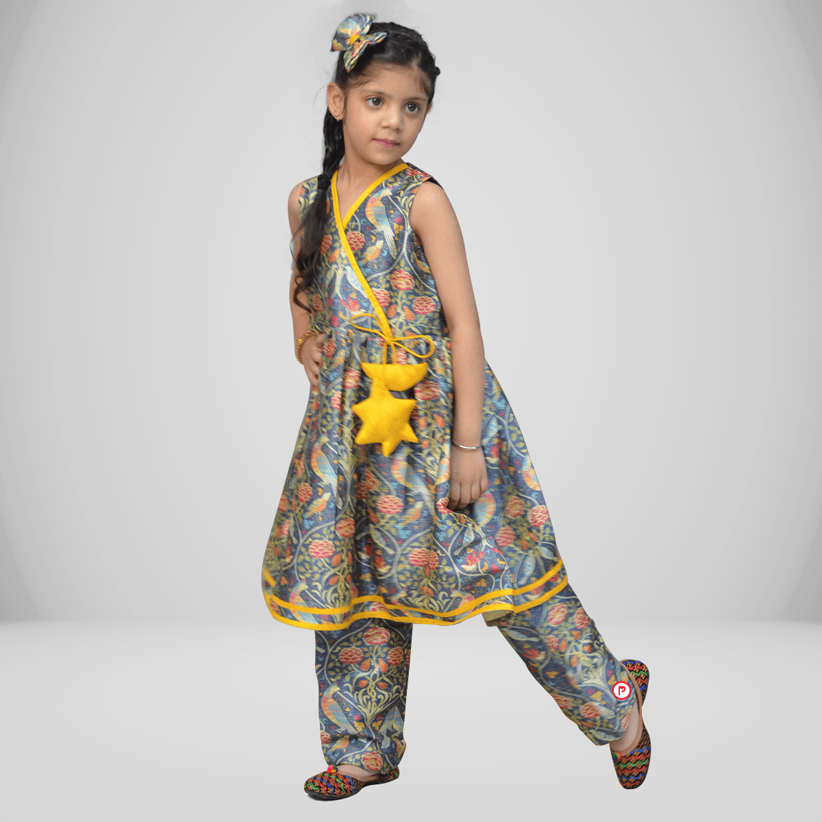 Ethnic Lovers I Traditional Wear I Kurta Pyjama with Hairclip